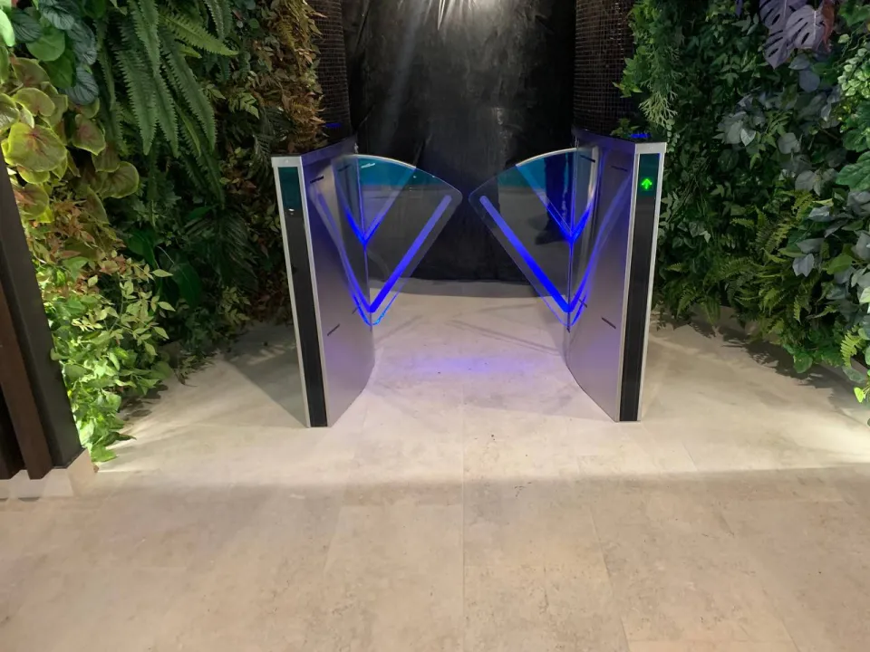 Sweeper S та Speed Blade — система зонування доступу у SPA & Fitness центр, м. Дніпро